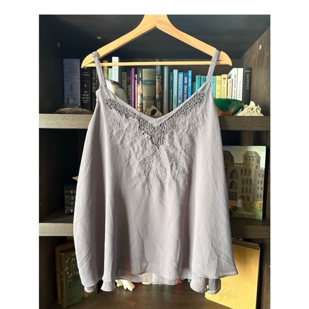 Torrid Gray Camisole with Lace Detail Women’s Size 1x - Picture 7 of 7